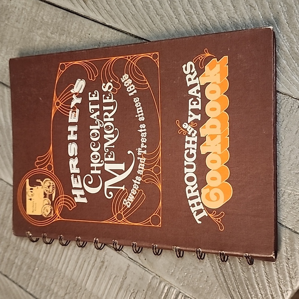 Hershey's Memories Cookbook- Vintage 1982 illustrated